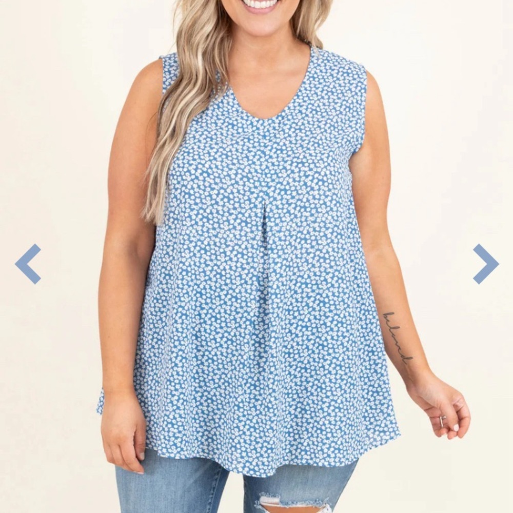 2X Chic Soul floral tank